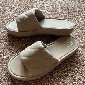 ShuShop Tan Sandals